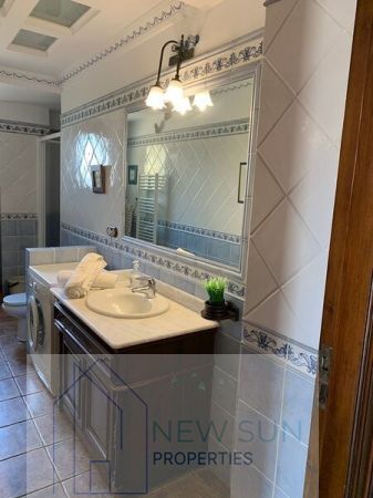 For sale of villa in Guardamar del Segura