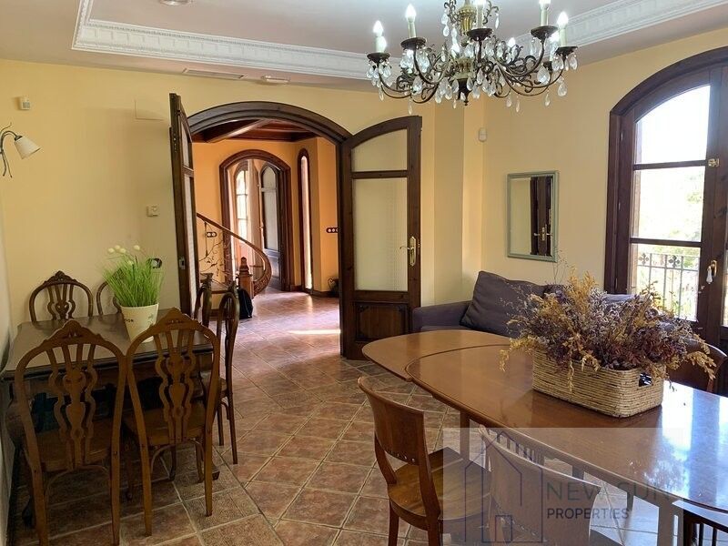 For sale of villa in Guardamar del Segura