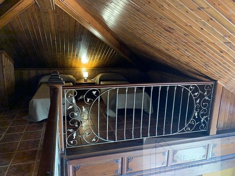 For sale of villa in Guardamar del Segura