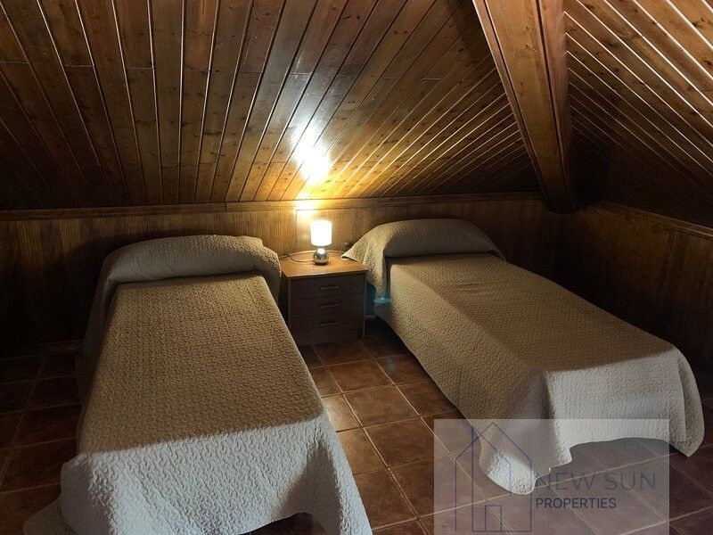 For sale of villa in Guardamar del Segura