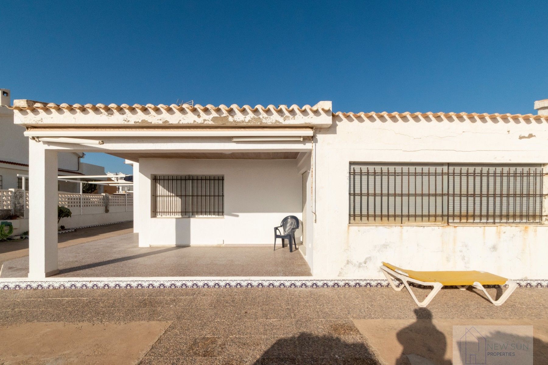 For sale of villa in Guardamar del Segura