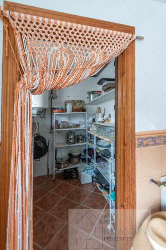 For sale of villa in Guardamar del Segura