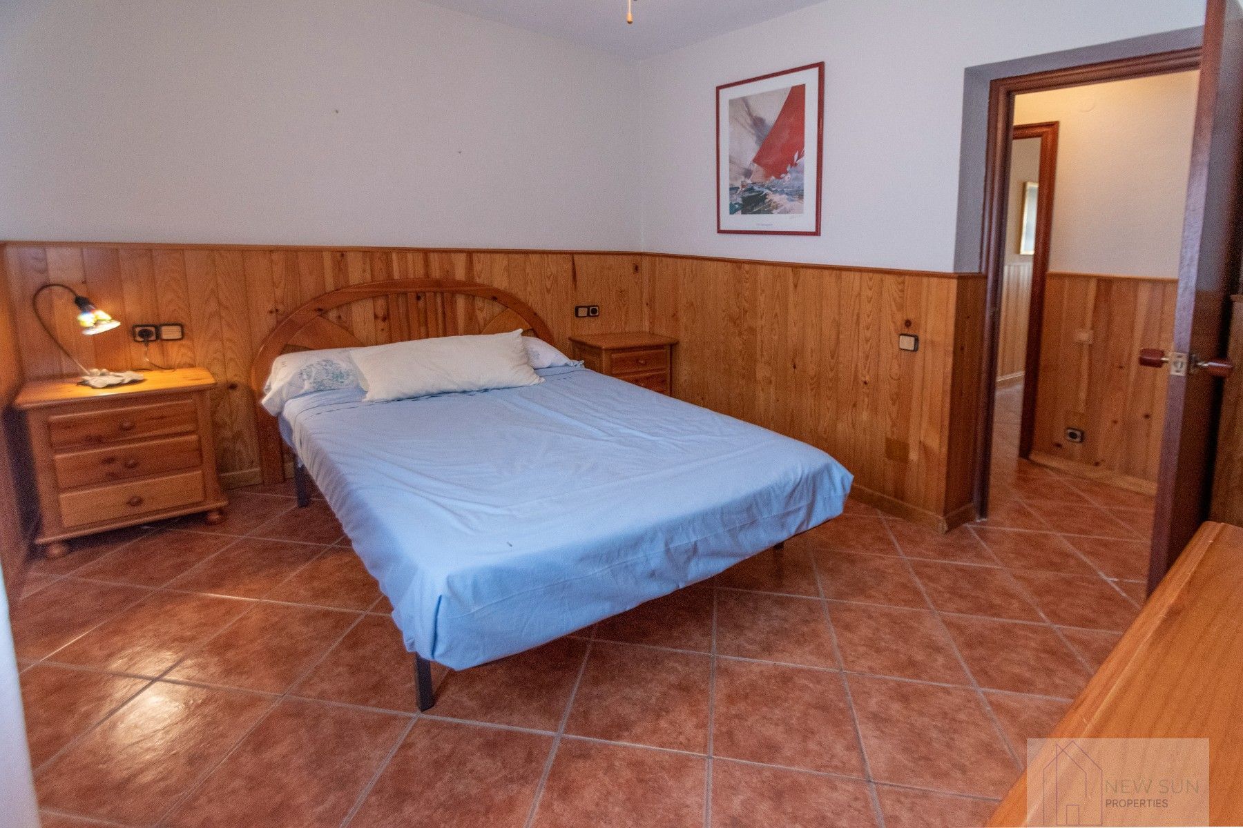 For sale of villa in Guardamar del Segura