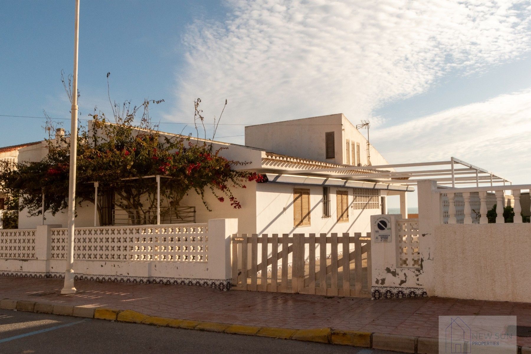 For sale of villa in Guardamar del Segura
