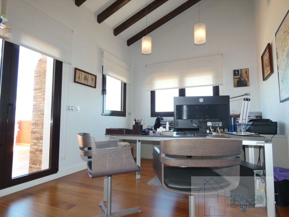 For sale of villa in Algorfa