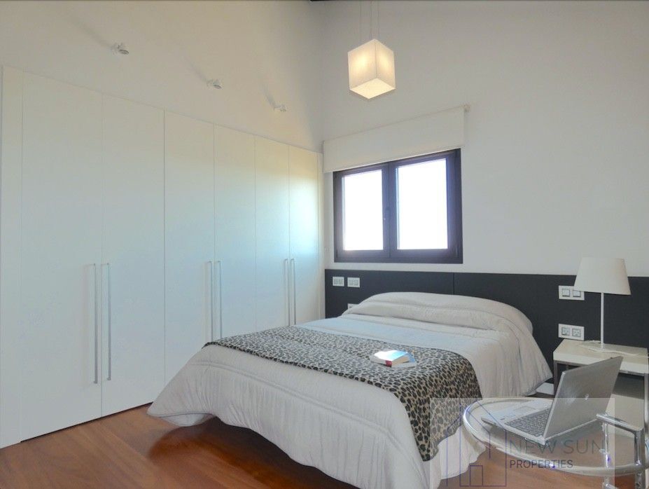 For sale of villa in Algorfa