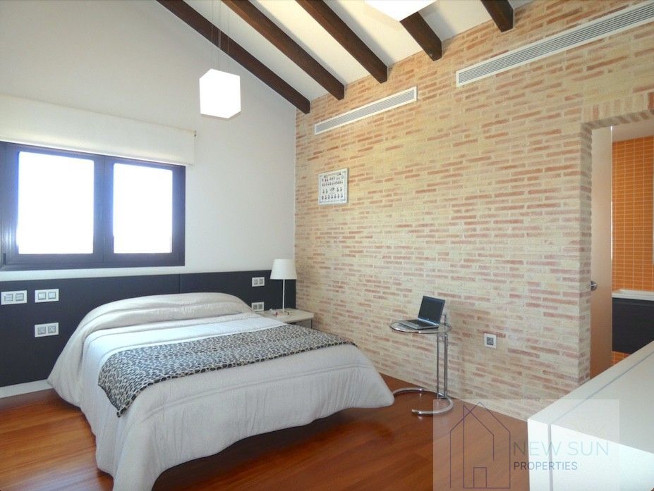 For sale of villa in Algorfa