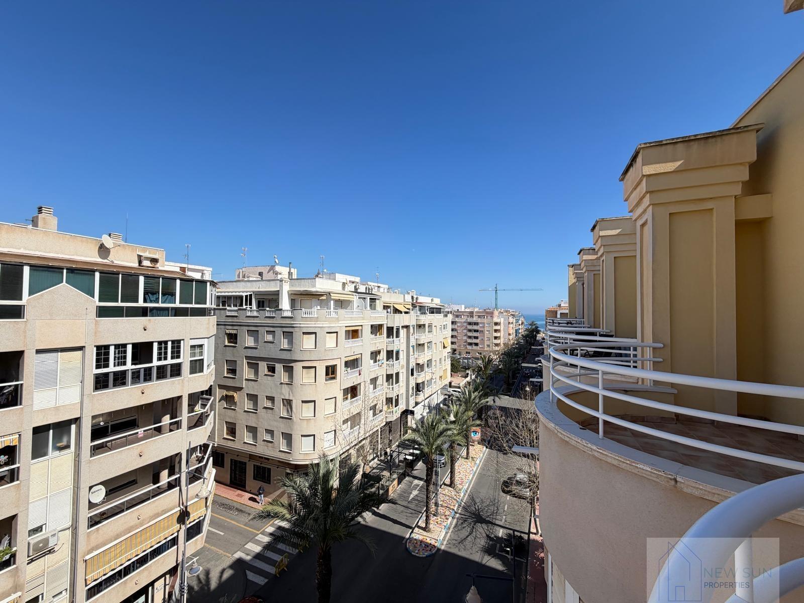 For sale of penthouse in Torrevieja