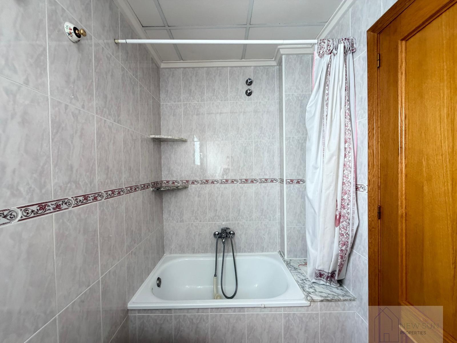 For sale of penthouse in Torrevieja