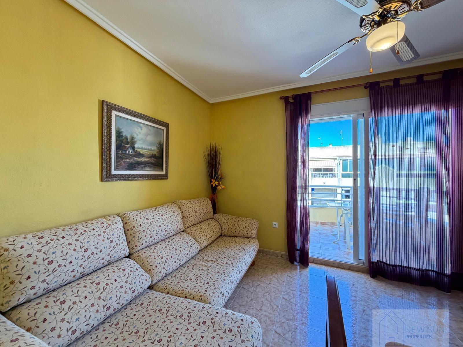For sale of penthouse in Torrevieja