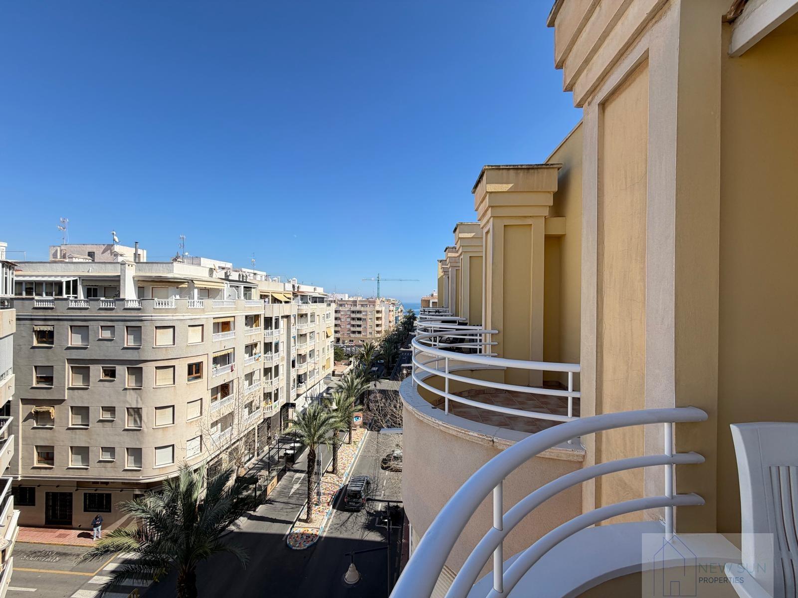 For sale of penthouse in Torrevieja