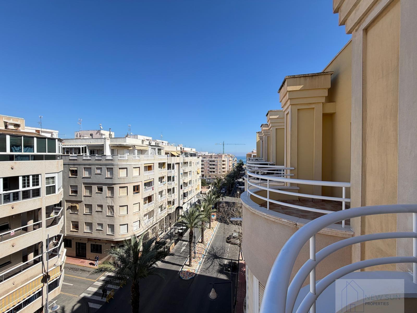 For sale of penthouse in Torrevieja
