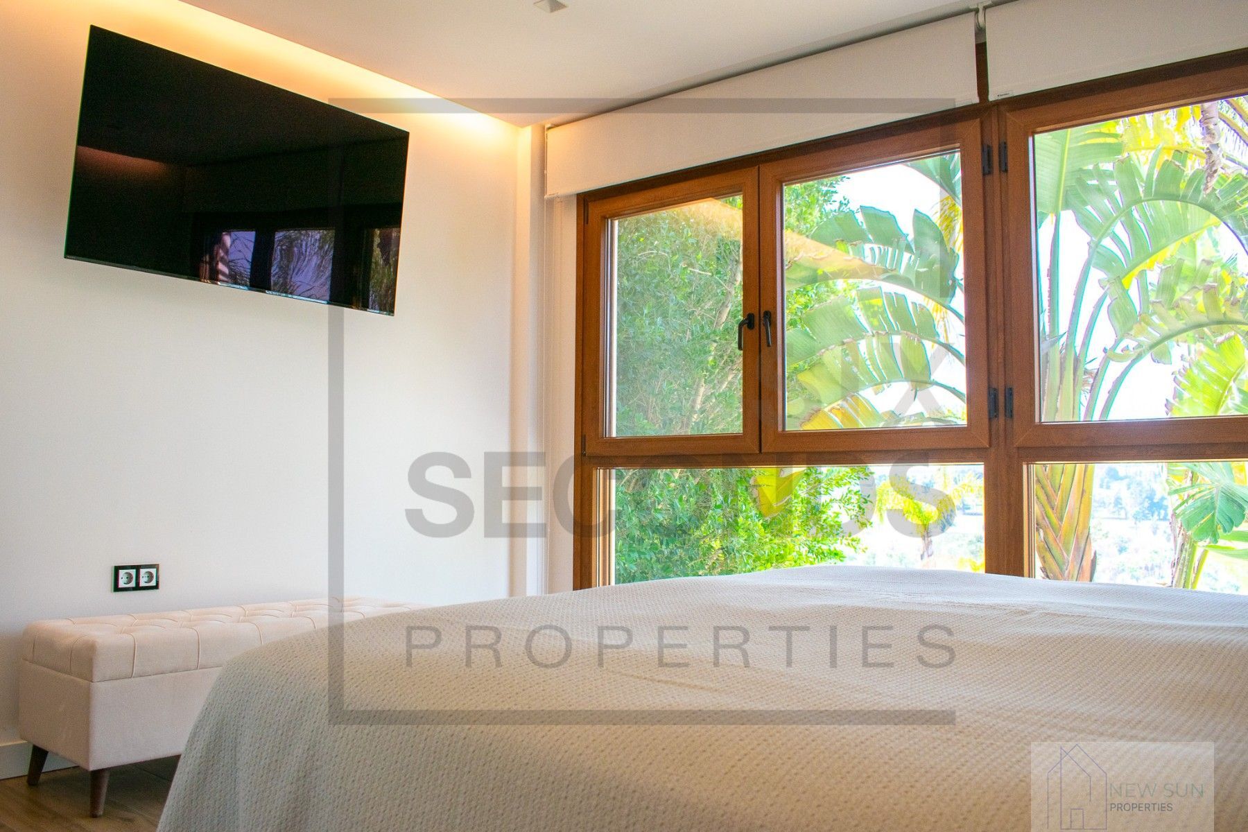 For sale of villa in Algorfa