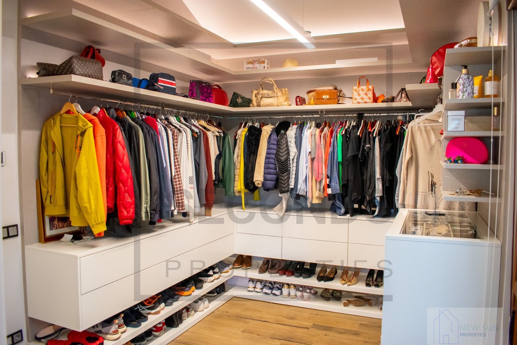 For sale of villa in Algorfa