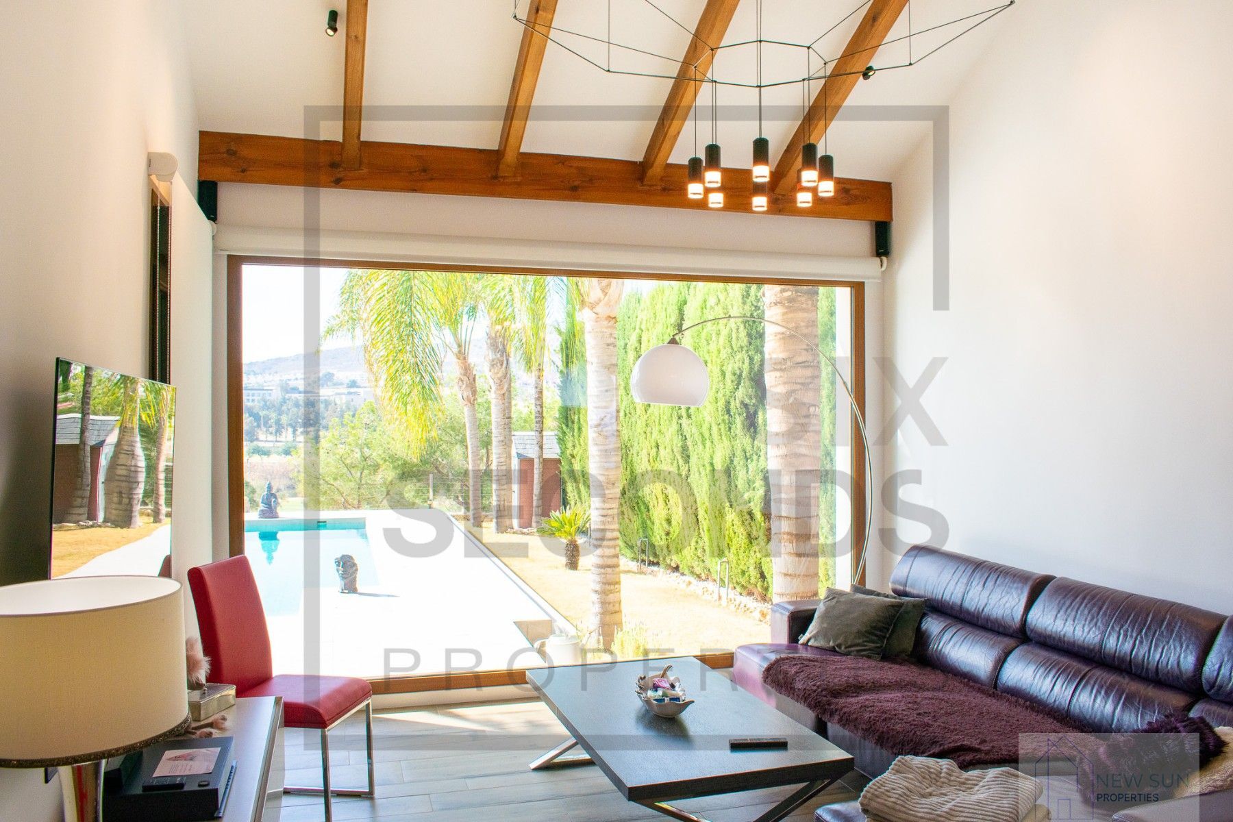 For sale of villa in Algorfa