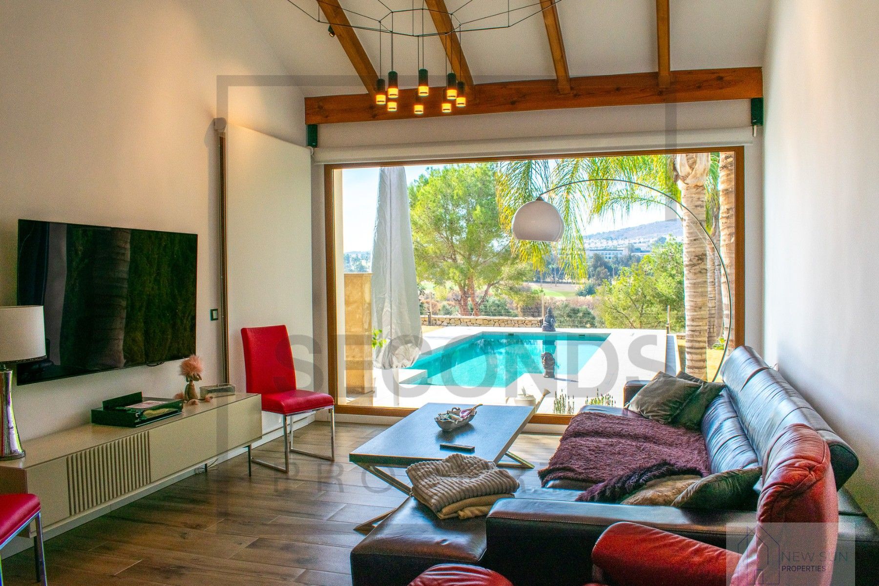 For sale of villa in Algorfa