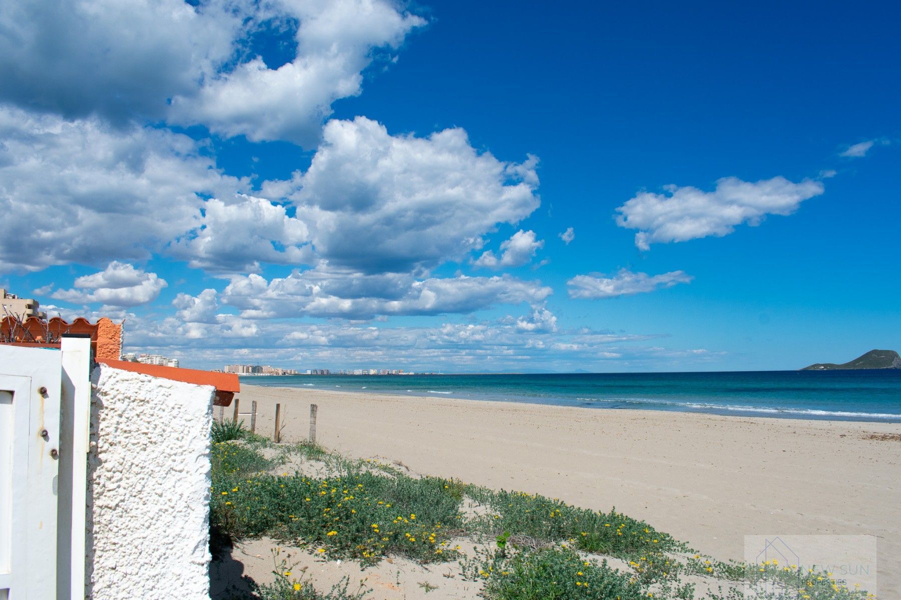 For sale of villa in La Manga del Mar Menor