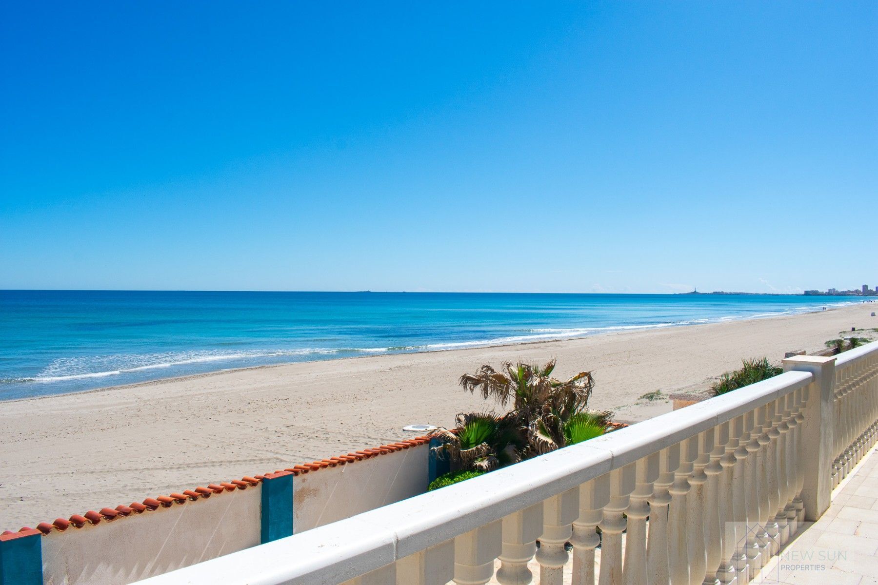 For sale of villa in La Manga del Mar Menor