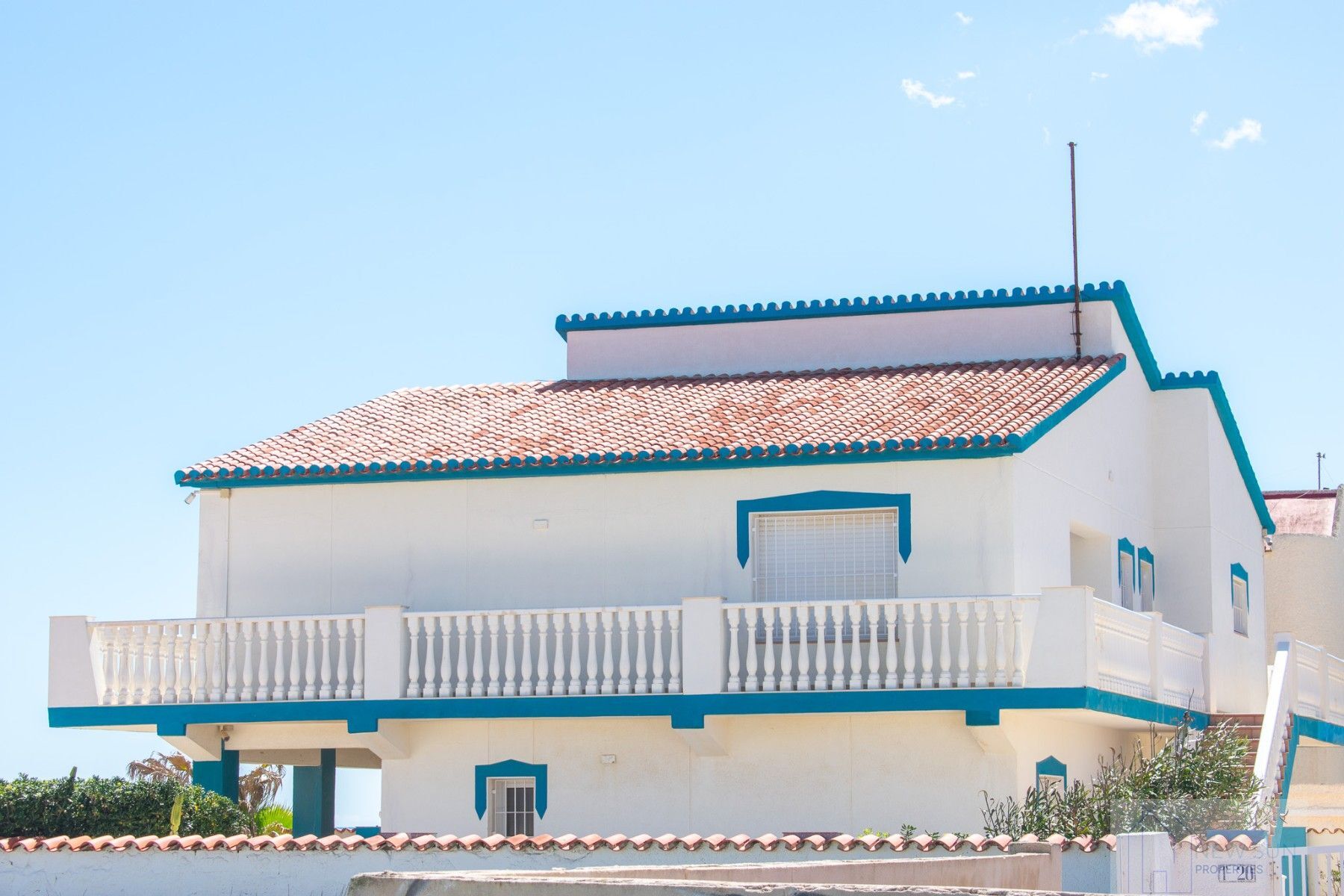 For sale of villa in La Manga del Mar Menor
