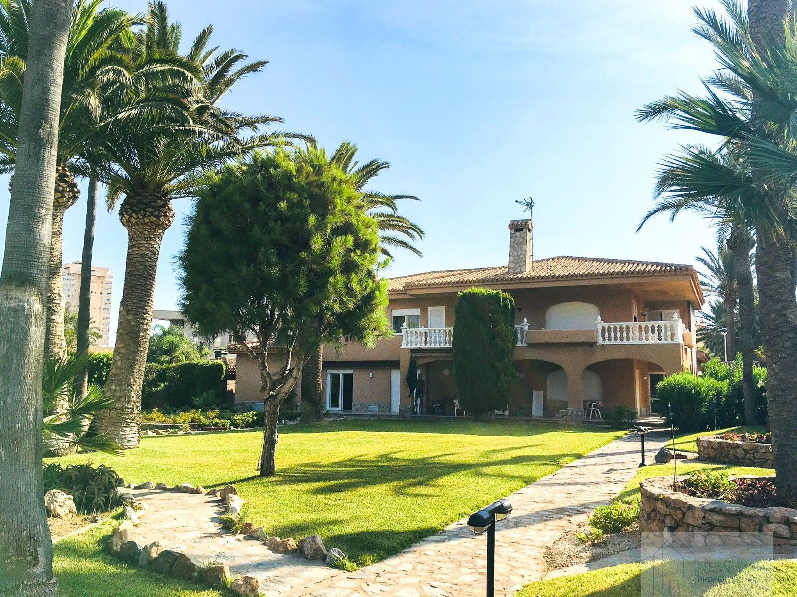 For sale of villa in La Manga del Mar Menor