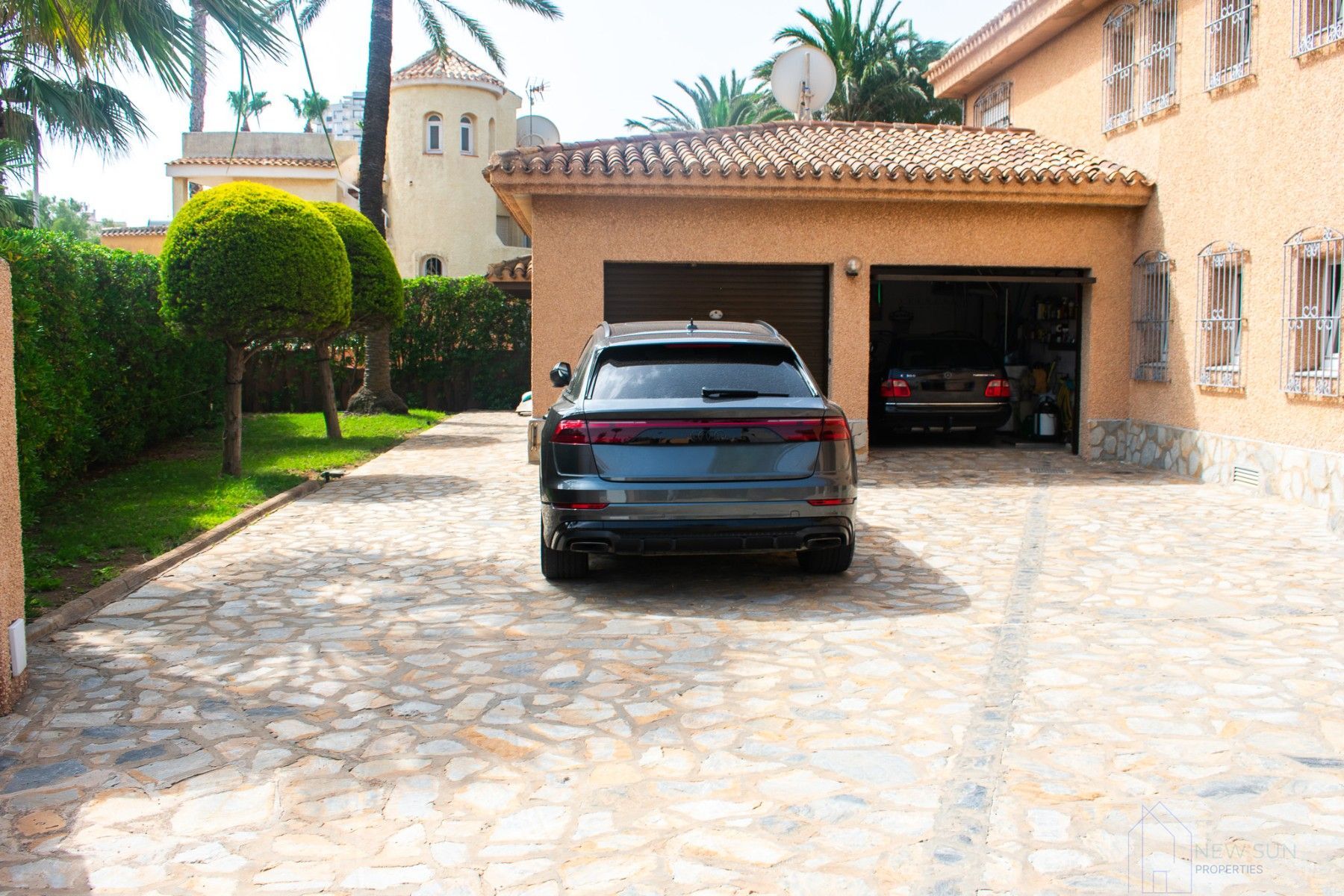 For sale of villa in La Manga del Mar Menor