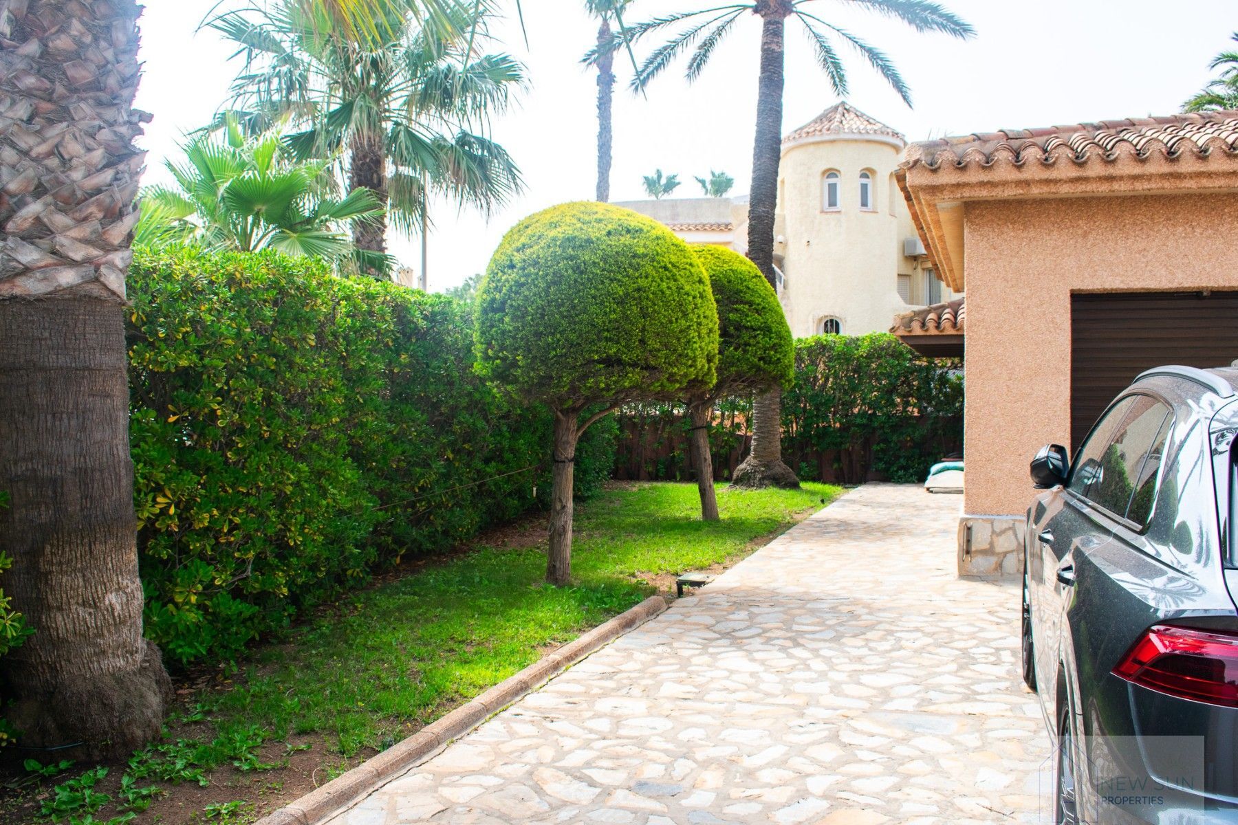 For sale of villa in La Manga del Mar Menor