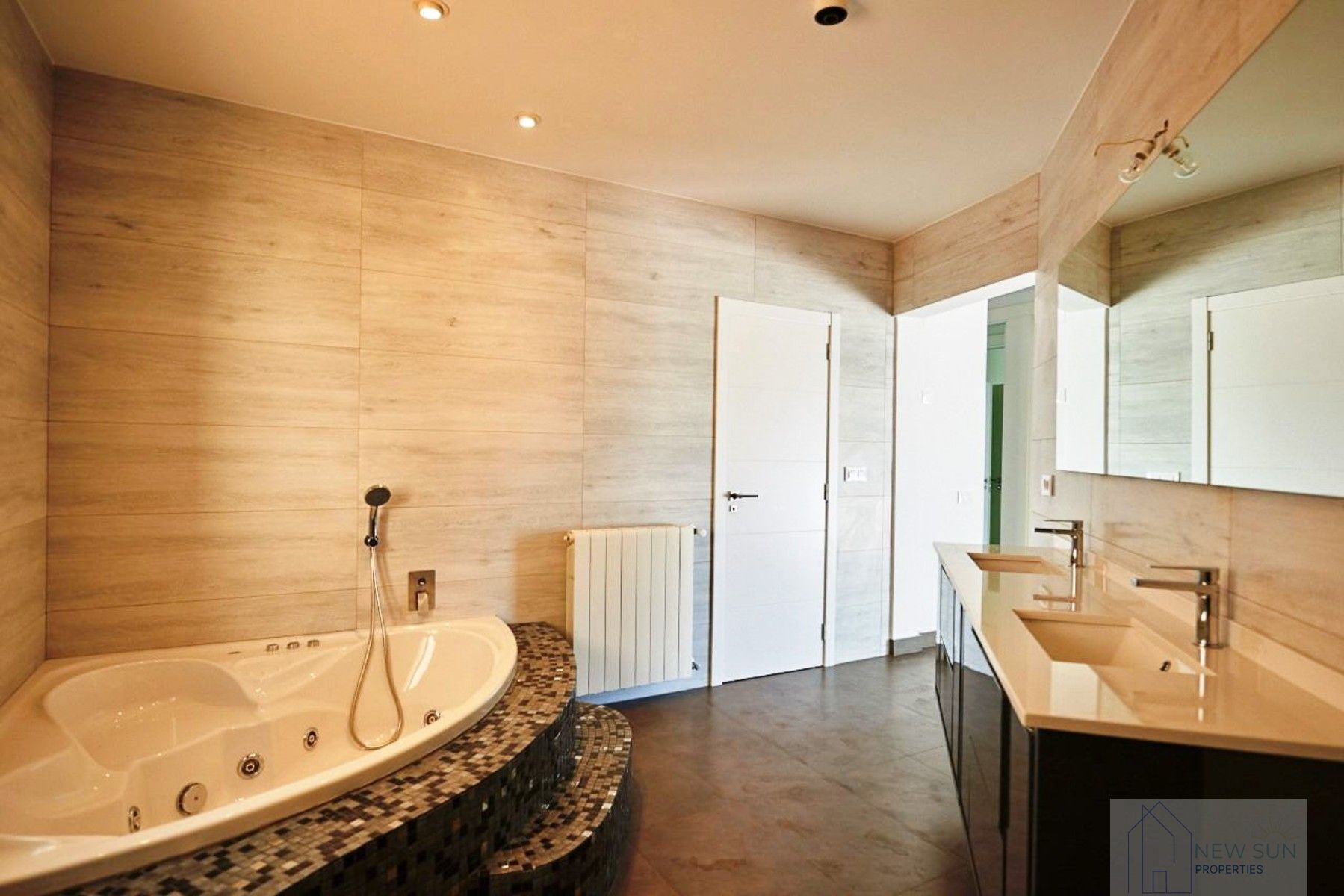 For sale of villa in Altea