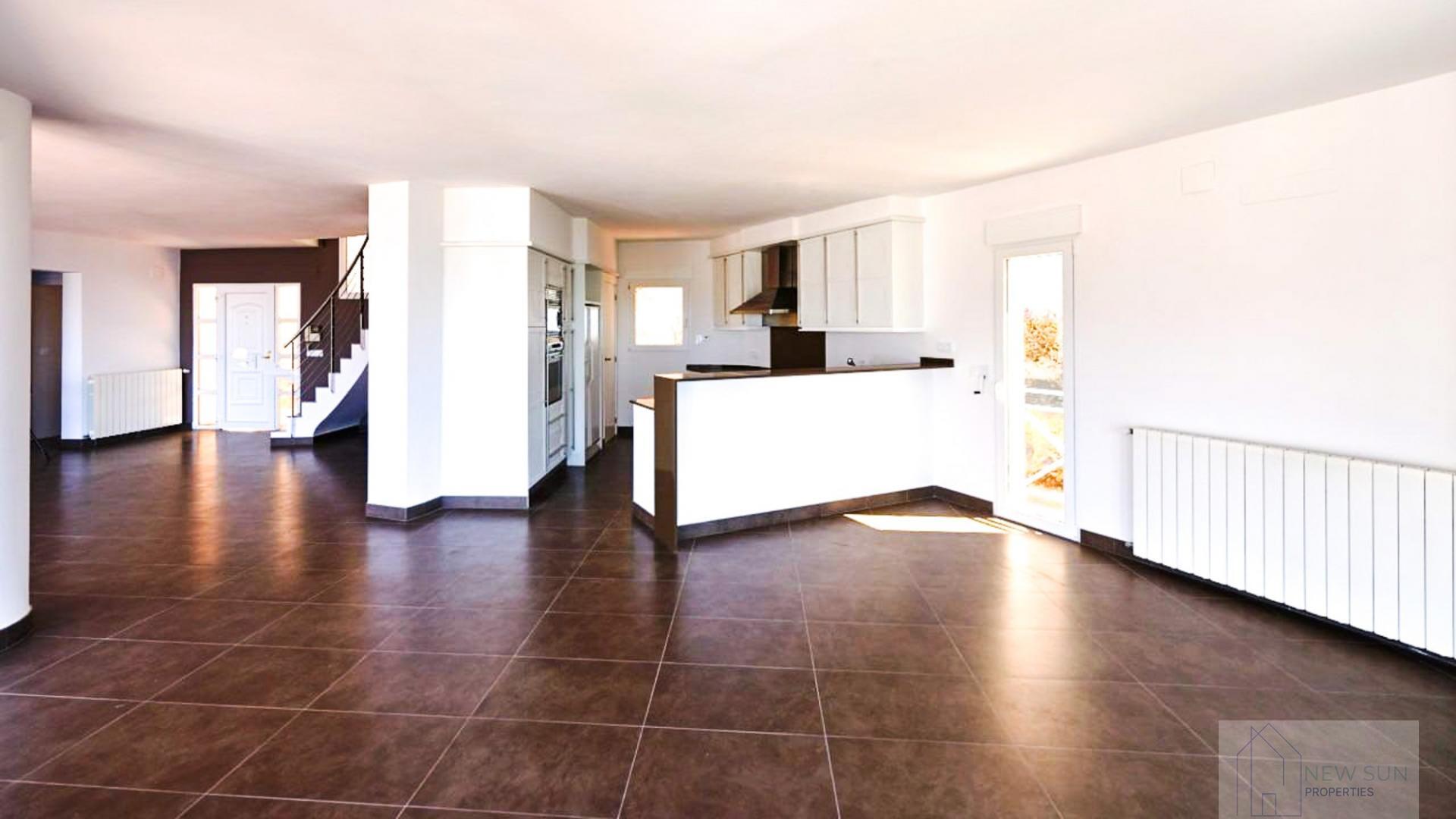 For sale of villa in Altea