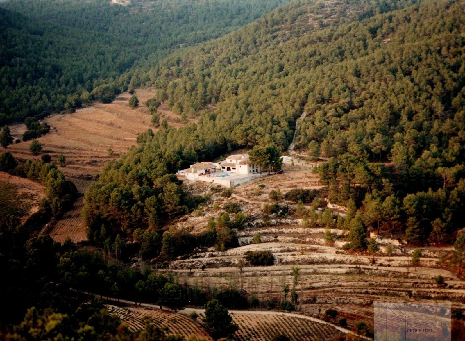 For sale of villa in Onil