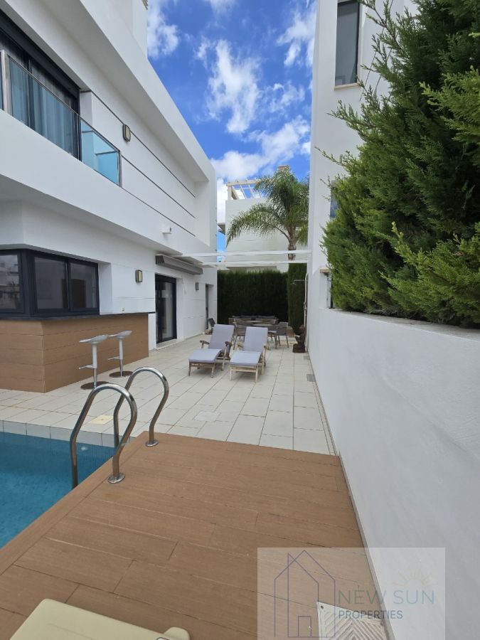 For sale of villa in Ciudad quesada