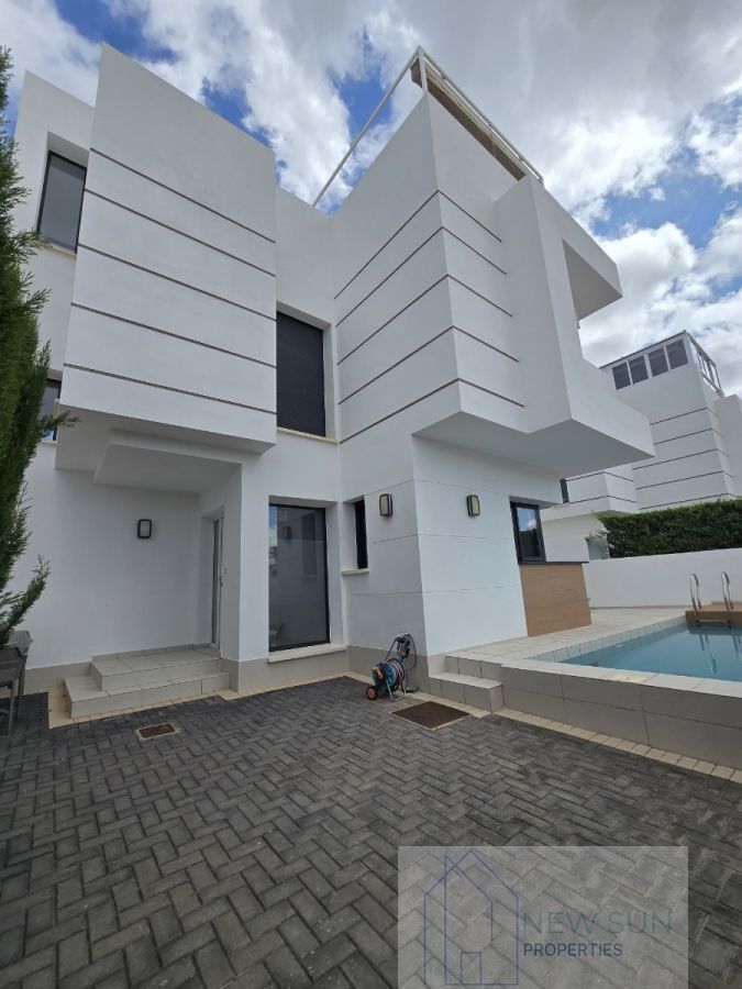 For sale of villa in Ciudad quesada