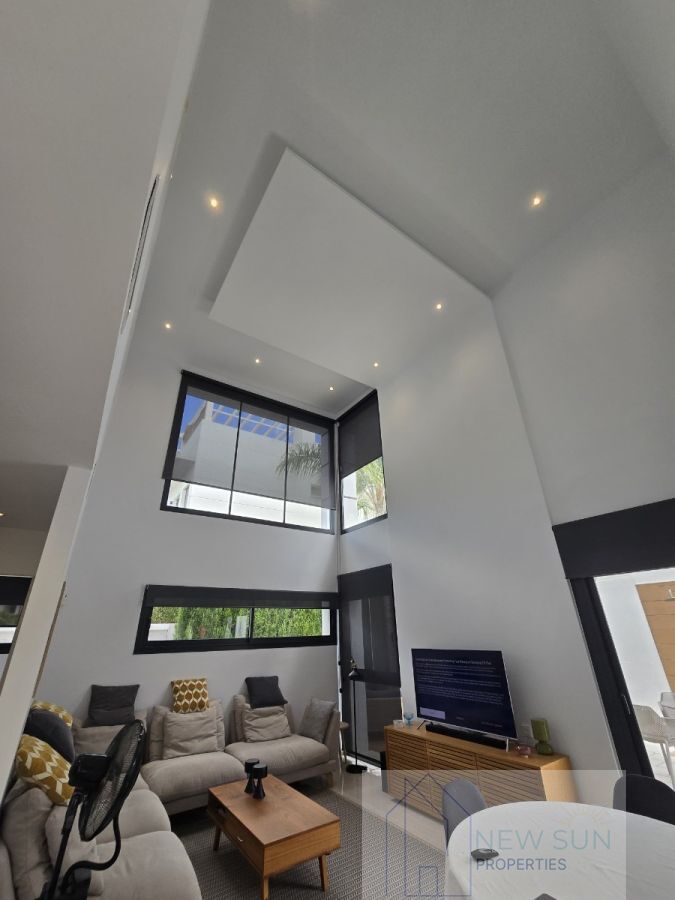 For sale of villa in Ciudad quesada