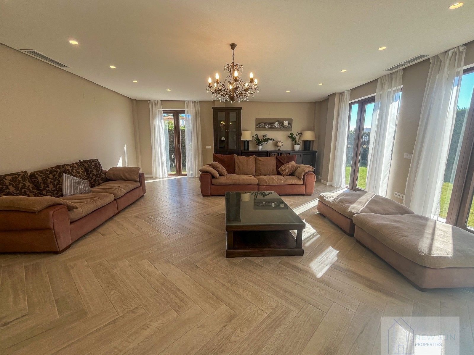 For sale of villa in Finestrat