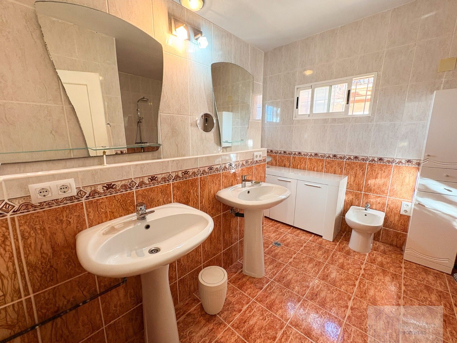 For sale of villa in Crevillent