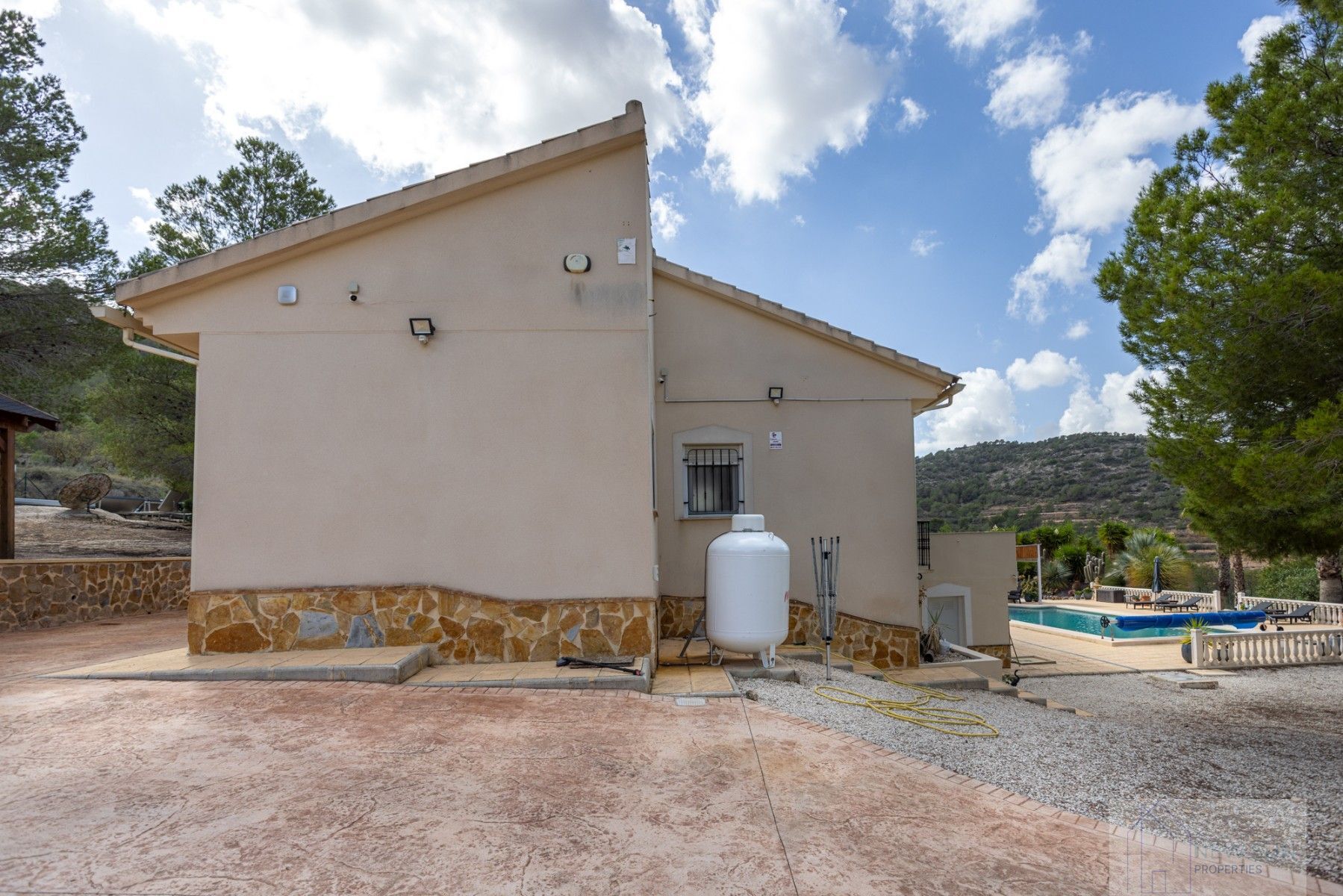 For sale of villa in Jumilla