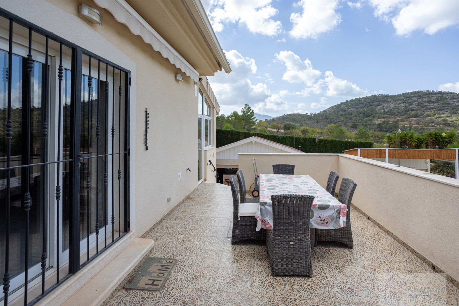 For sale of villa in Jumilla