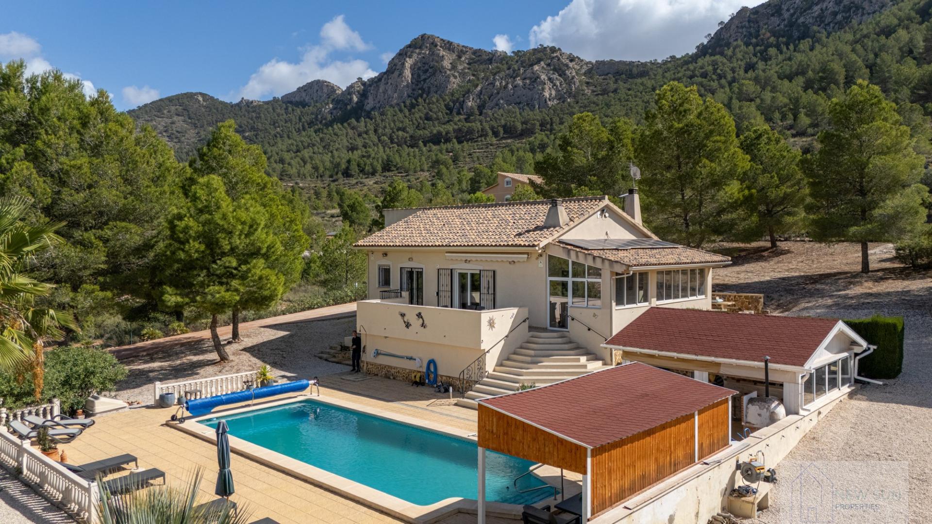 For sale of villa in Jumilla