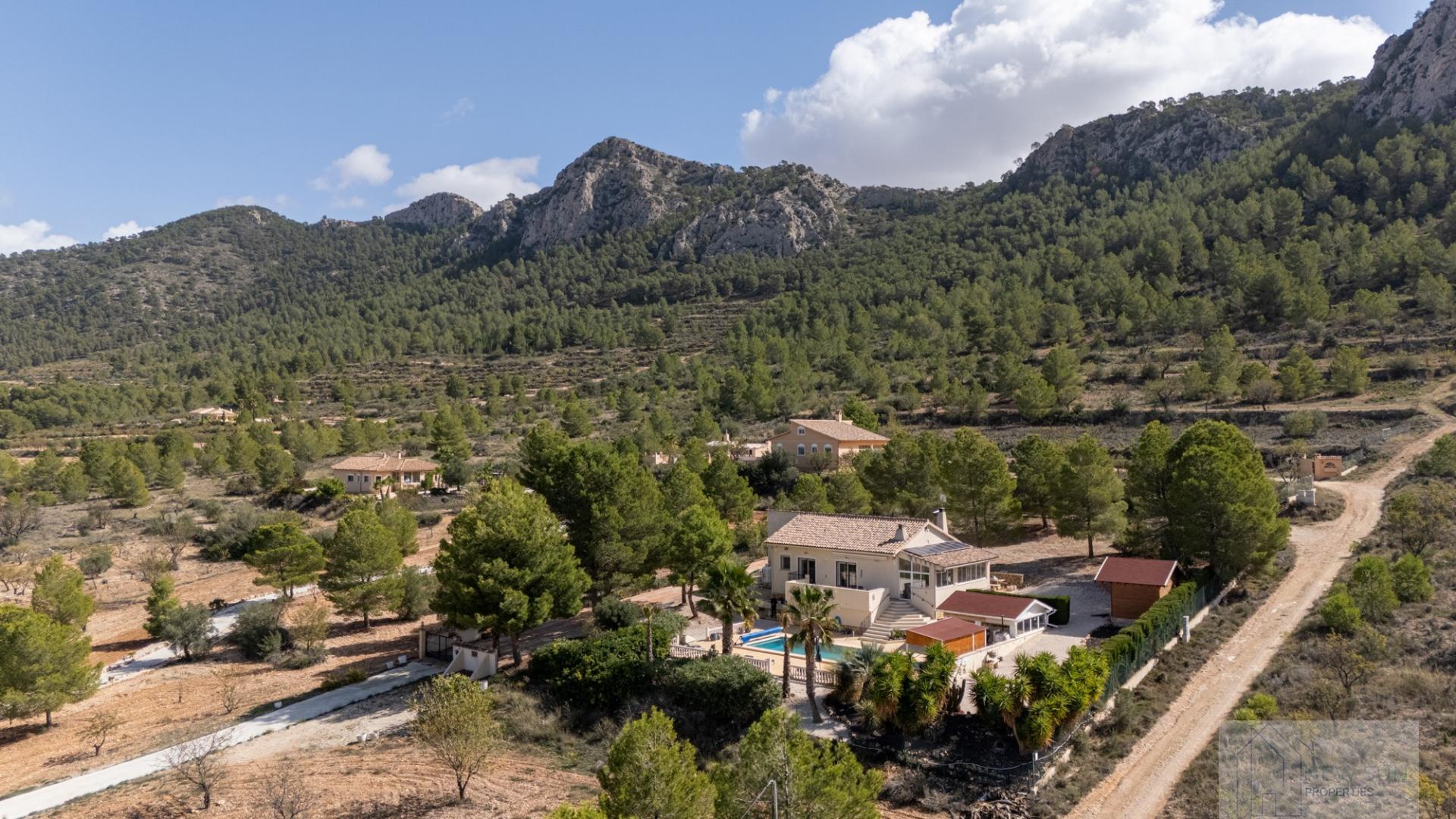 For sale of villa in Jumilla
