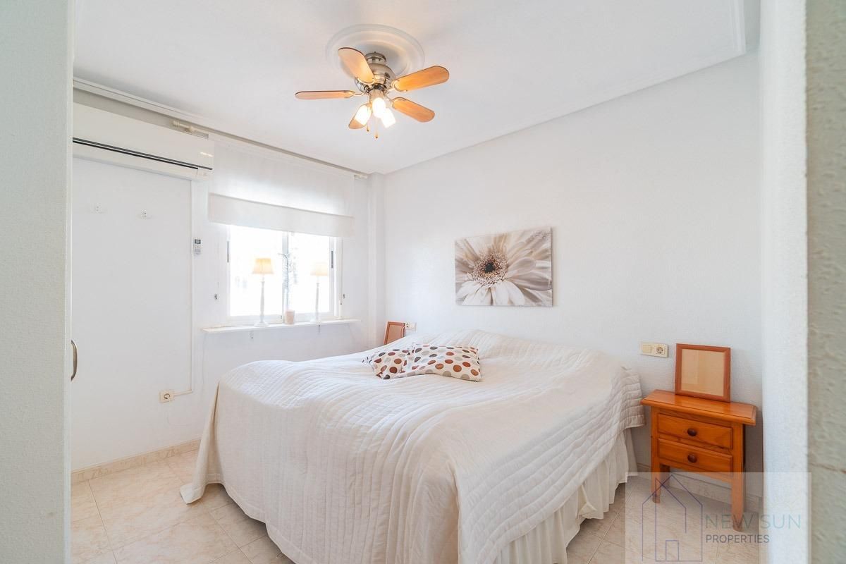 For sale of house in Orihuela Costa