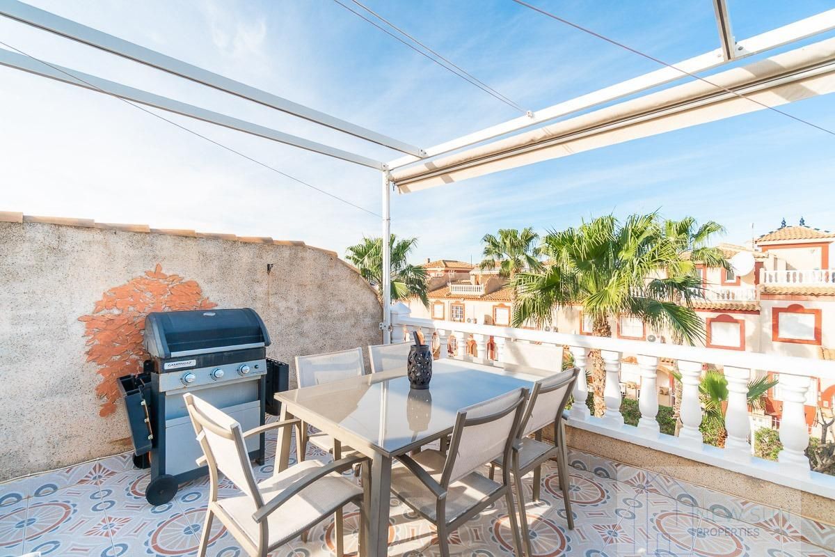 For sale of house in Orihuela Costa