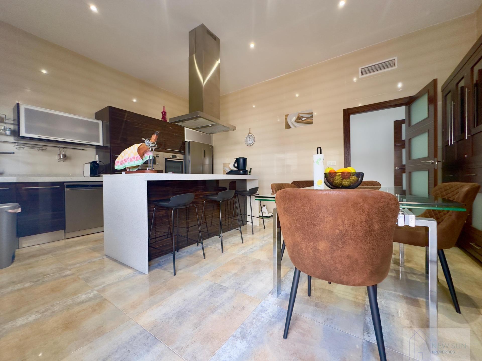 Venta de villa en Pilar de la Horadada