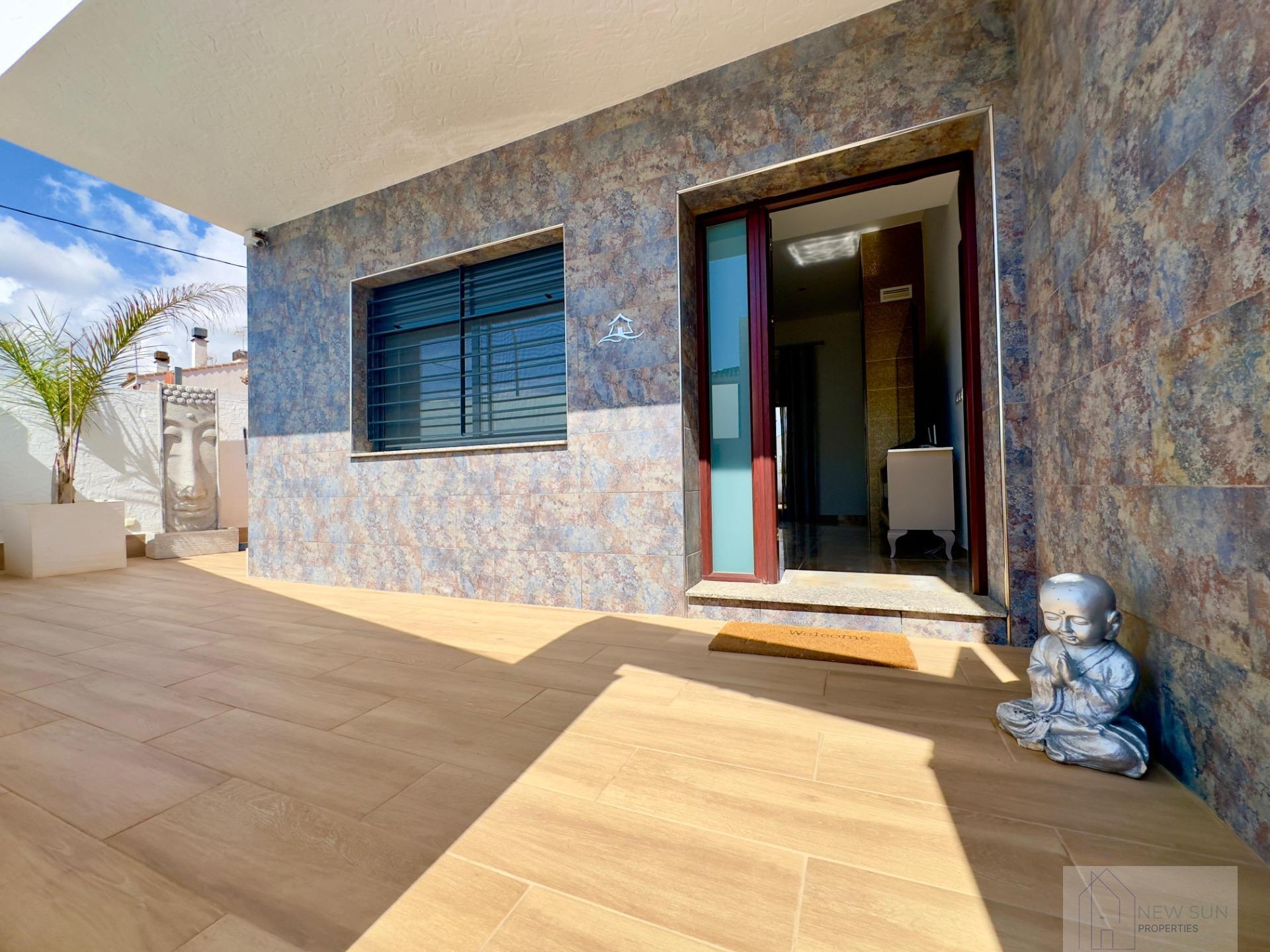 Venta de villa en Pilar de la Horadada