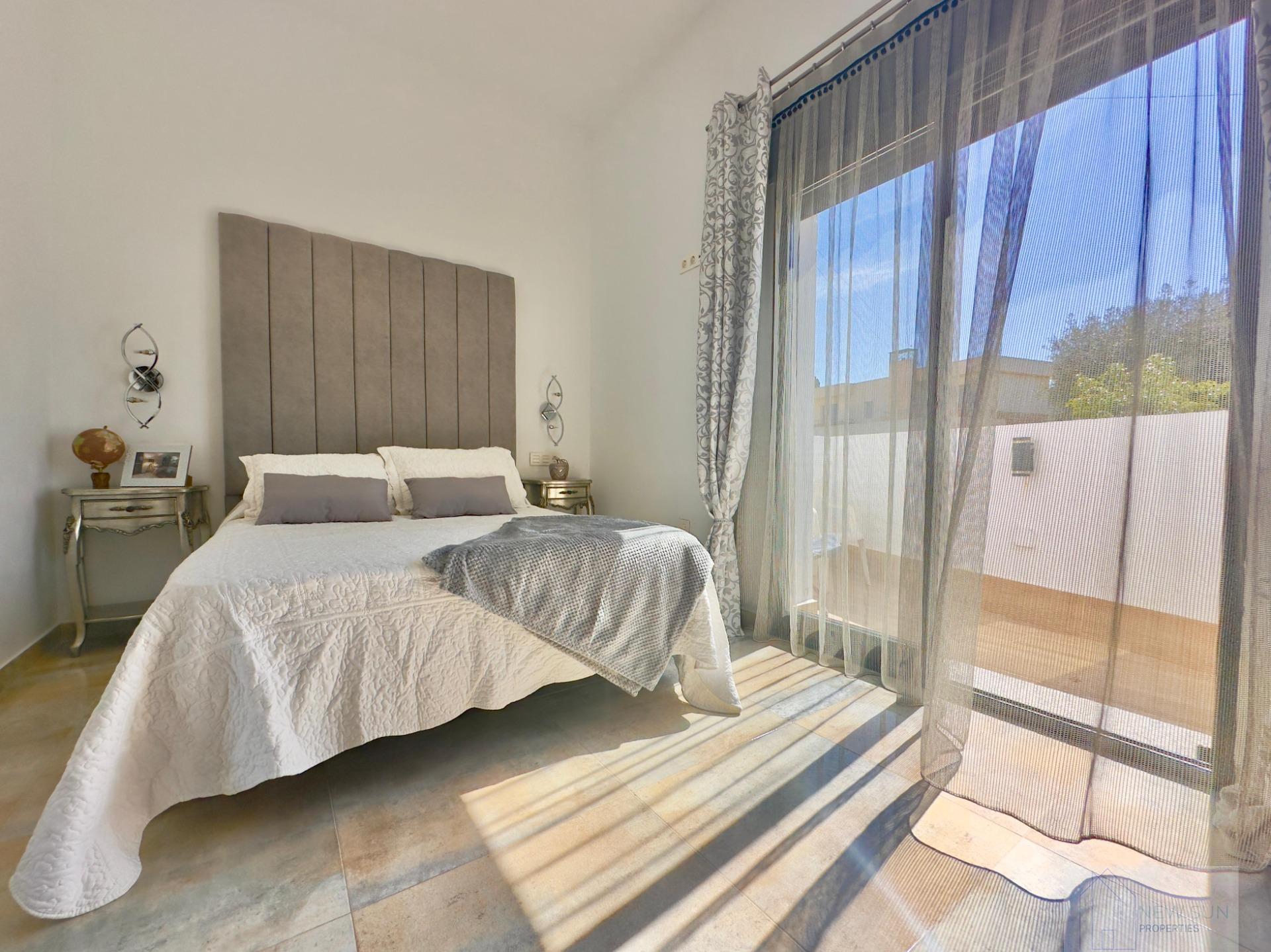 Venta de villa en Pilar de la Horadada
