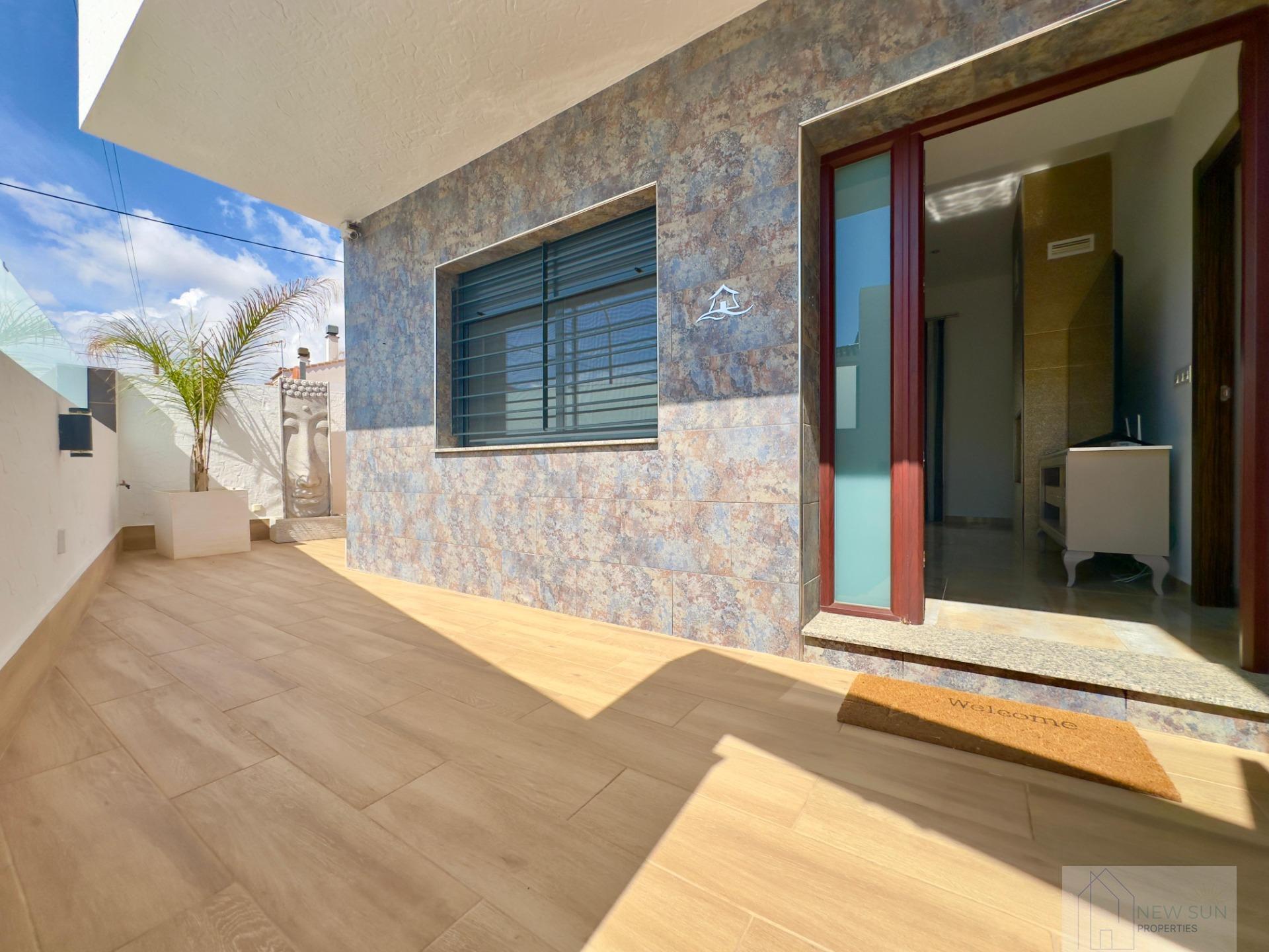 Venta de villa en Pilar de la Horadada