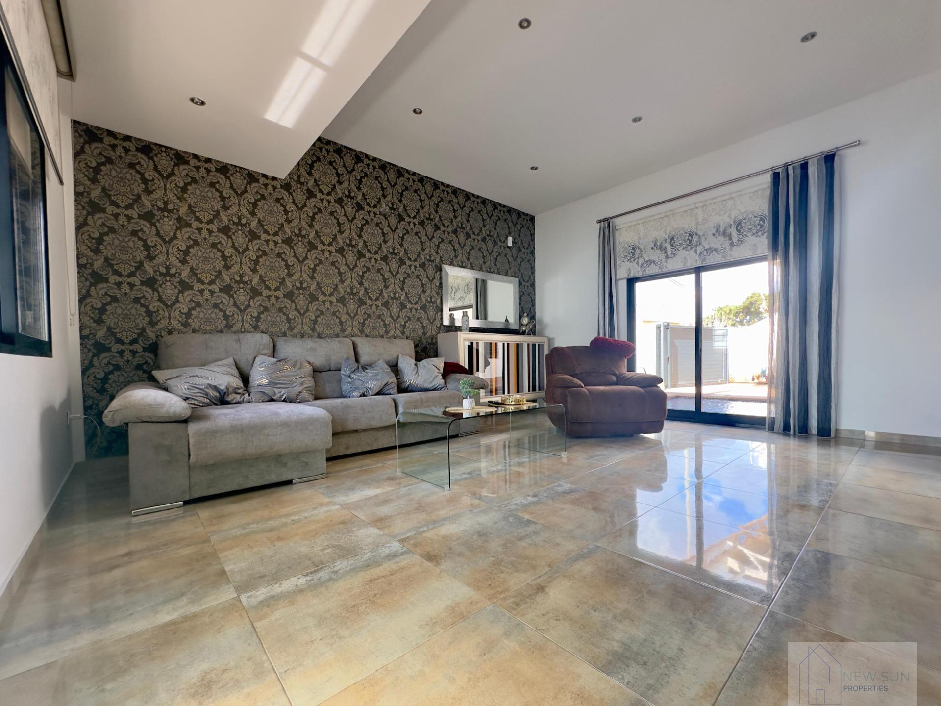 Venta de villa en Pilar de la Horadada