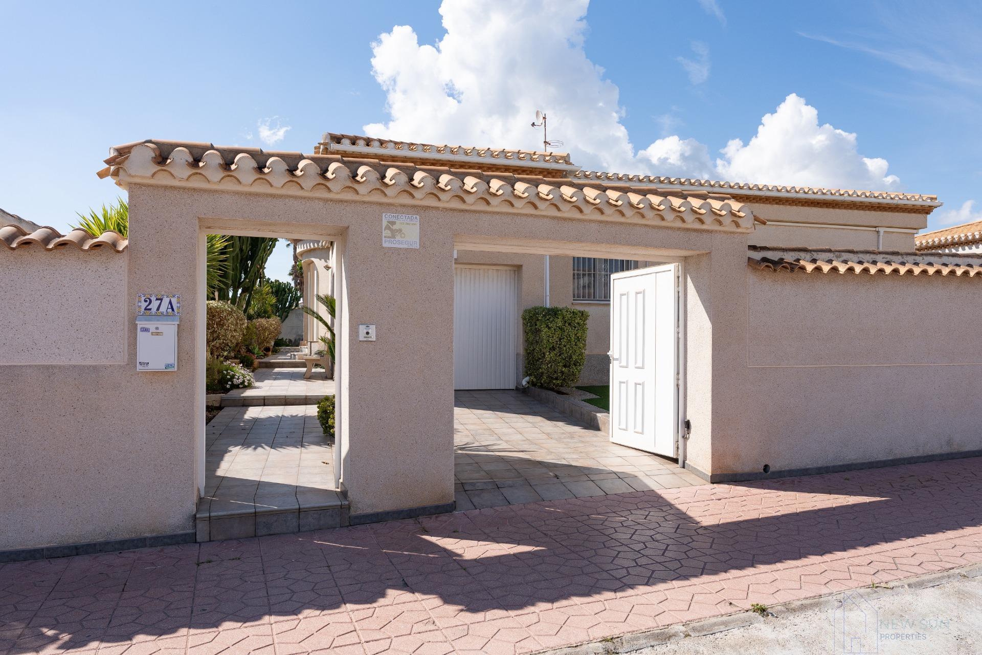 Venta de villa en Orihuela Costa