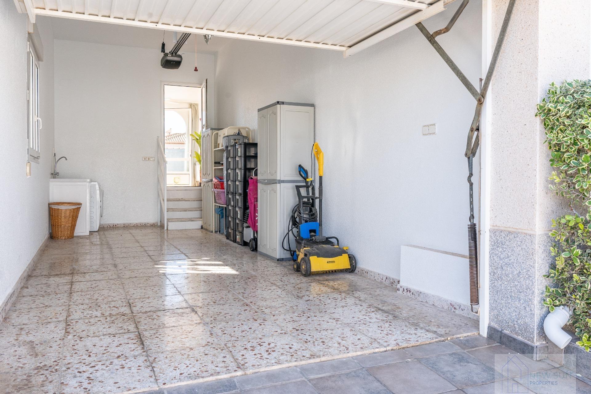Venta de villa en Orihuela Costa