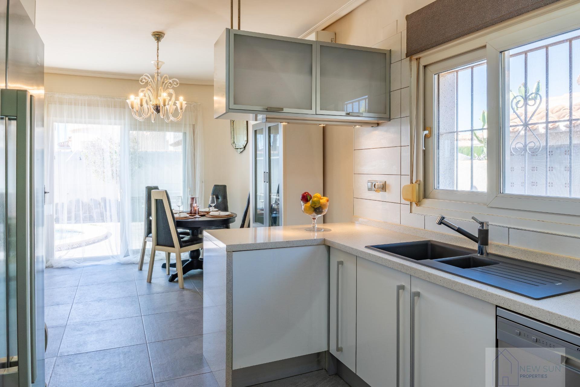 Venta de villa en Orihuela Costa