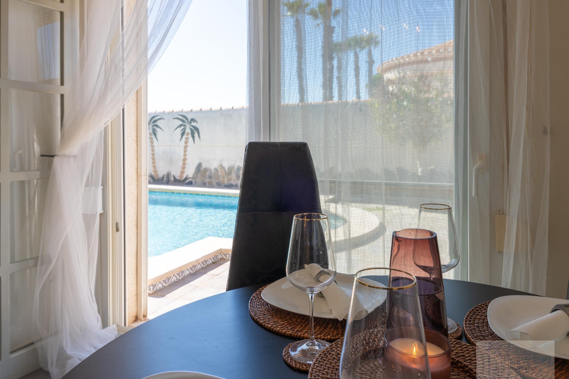 Venta de villa en Orihuela Costa