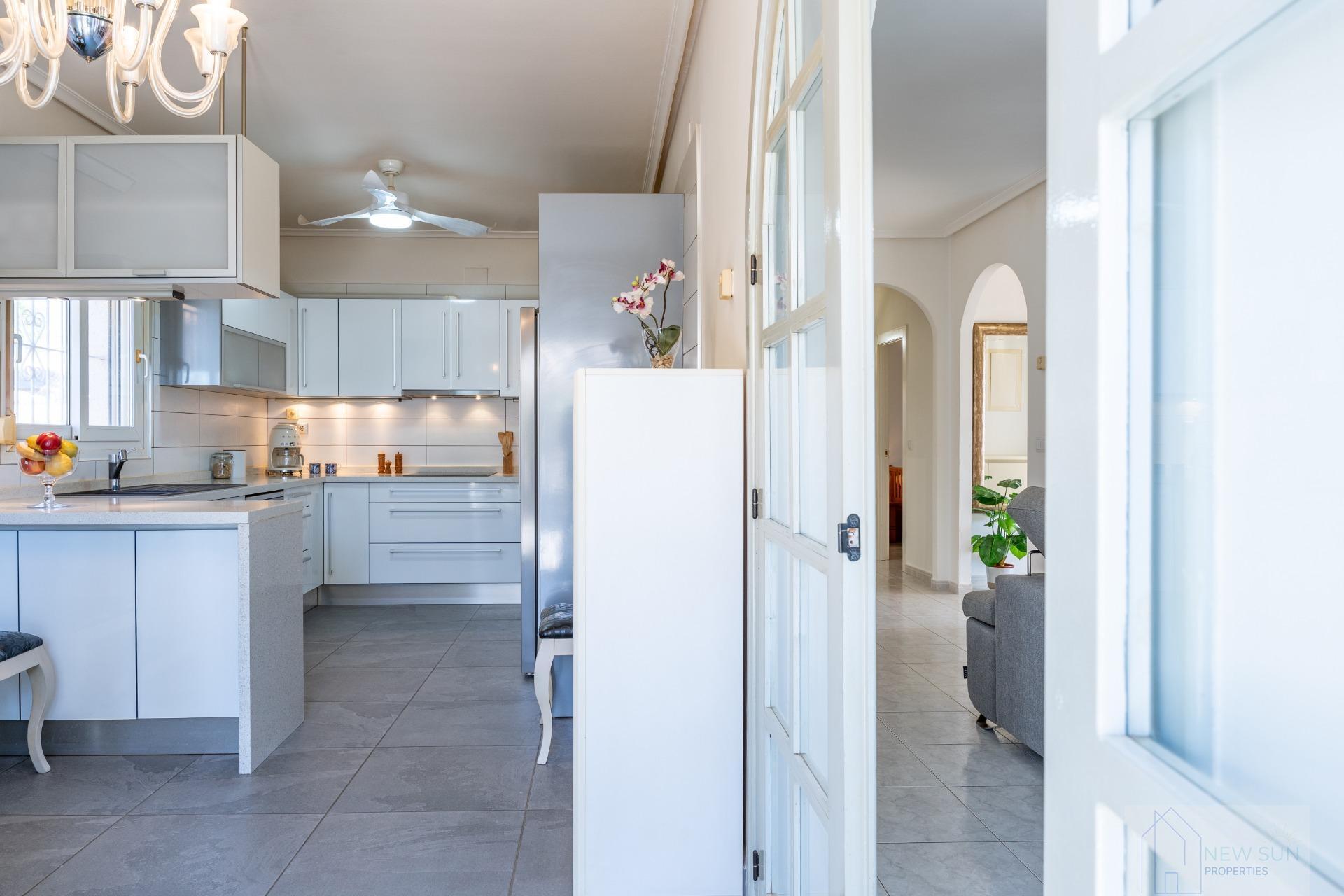 Venta de villa en Orihuela Costa